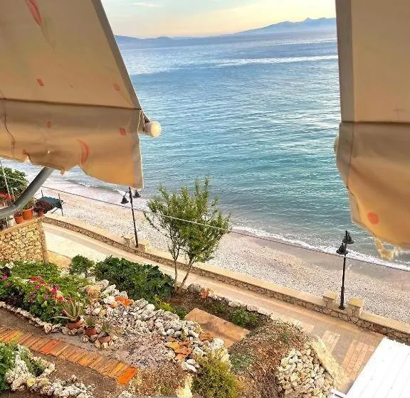 Guesthouse Thanasi Qeparo